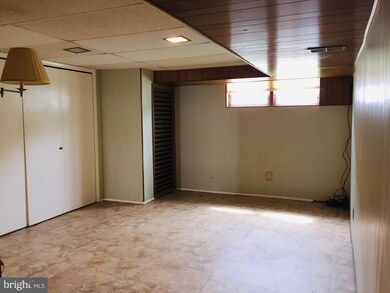 128 Botanic Ct, Upper Darby, PA 19082 - photo 6