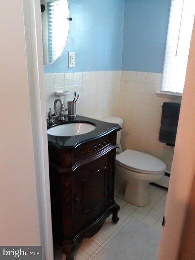 29 Homestead Dr, Warminster, PA 18974 - photo 2