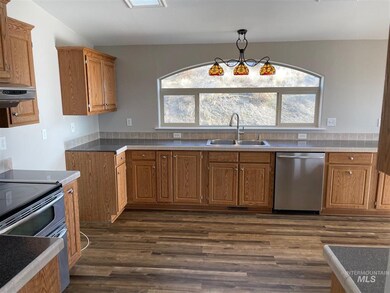 2424 Valley View Ln, Homedale, ID 83628 - photo 7