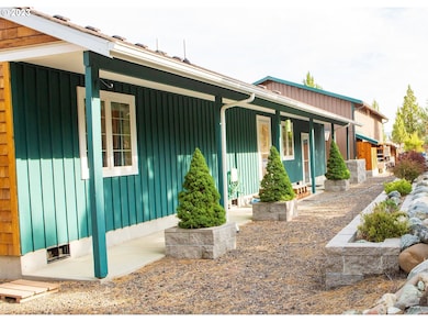 403 Pineview Ln, Canyon City, OR 97820 - photo 7