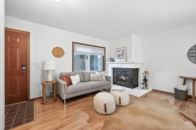 2010 Ridge Dr unit 13, Saint Louis Park, MN 55416 - photo 4