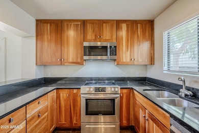 4225 N 21st St unit 22, Phoenix, AZ 85016 - photo 3