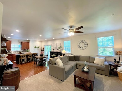 519 Gate Dancer Ct, Prince Frederick, MD 20678 - photo 6