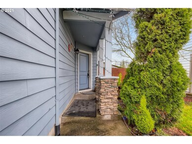 827 NW 1st Ave, Canby, OR 97013 - photo 3