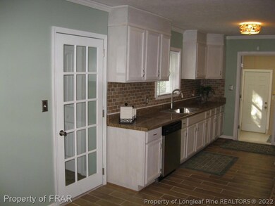 123 Starhill Ave, Fayetteville, NC 28303 - photo 5