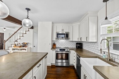 71 Winthrop Ave, Braintree, MA 02184 - photo 7