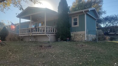 827 Peggy St, Junction City, KS 66441 - photo 7