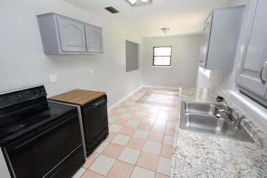 10610 Dodd Rd, Jacksonville, FL 32218 - photo 6