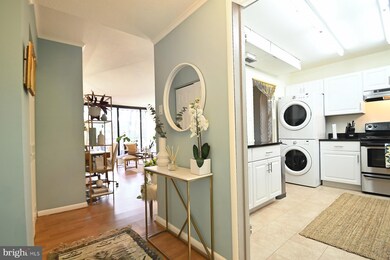 The Olympus unit 304, Alexandria, VA 22304 - photo 3