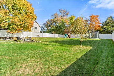 2061 Agate St, Marion, IA 52302 - photo 3