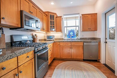 3950 SW Tommy Armour Ln, Redmond, OR 97756 - photo 5