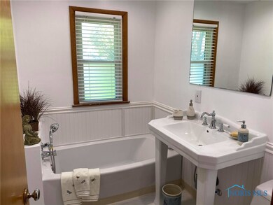 245 Fremont St, Elmore, OH 43416 - photo 7