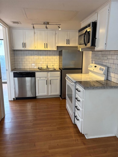 701 Nelray Blvd unit 4, Austin, TX 78751 - photo 4