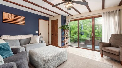 18-z 1314 N Howell Dr106