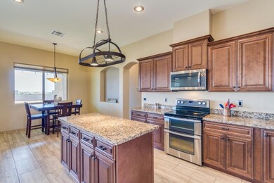 Dolores Kitchen 3