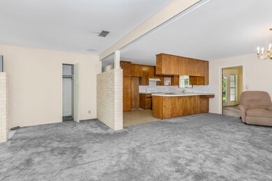 1104 Avenue A, Fredericksburg, TX 78624 - photo 6