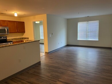 37 Hawthorne Dr unit 103, Bedford, NH 03110 - photo 6