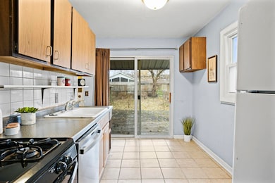 1942 Northwestern Ave, Madison, WI 53704 - photo 6