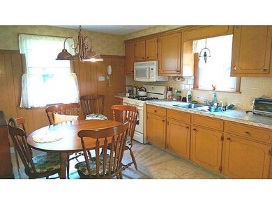 35 Wright St, North Providence, RI 02911 - photo 2