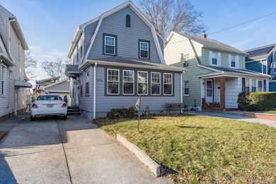 89-60 215th St, Queens Village, NY 11427 - photo 2