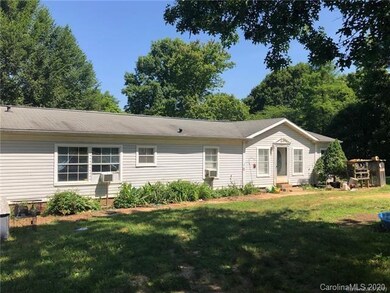 434 Clements Rd, Statesville, NC 28677 - photo 3