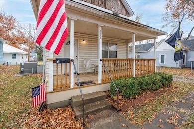 516 N 8th St, Neodesha, KS 66757 - photo 4