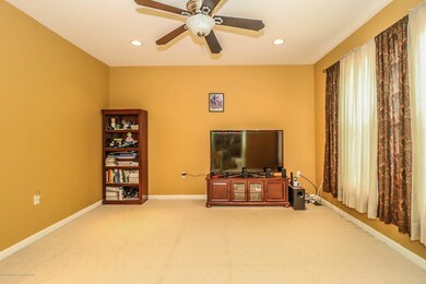 301 Morning Glory Dr, Monroe Township, NJ 08831 - photo 5