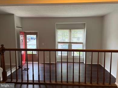 9323 Cabot Ct, Laurel, MD 20723 - photo 5