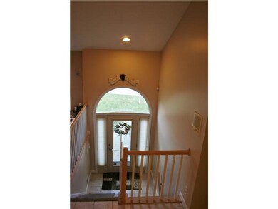 Entry/Foyer.