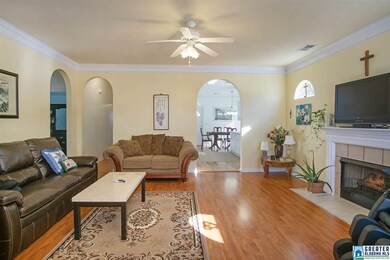 5051 Cantebury Ct, Center Point, AL 35215 - photo 3