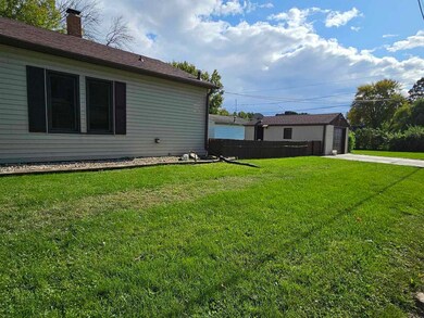 1401 Broadway St, Lincoln, IL 62656 - photo 6