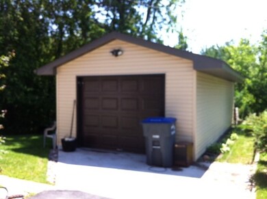 112 W Saint Andrews St, Duluth, MN 55803 - photo 7