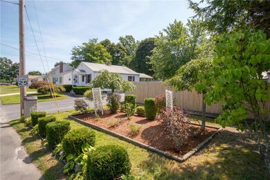 86 Falcon Ave, Warwick, RI 02888 - photo 4