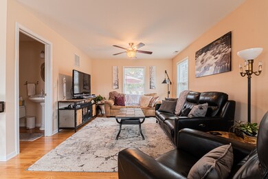 3605 Bluebird Ln, Rolling Meadows, IL 60008 - photo 7