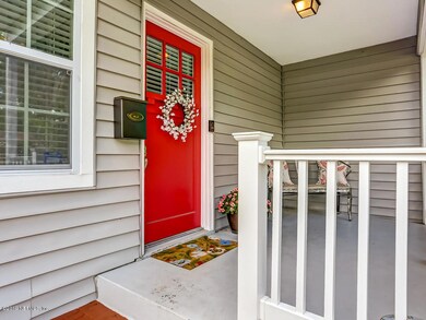 1327 Macarthur St, Jacksonville, FL 32205 - photo 2