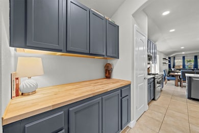 2401 Creekdale Dr, Denton, TX 76210 - photo 6