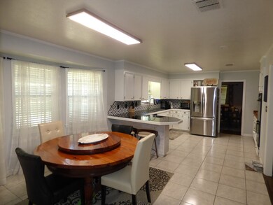 605 Westover Dr, McComb, MS 39648 - photo 2