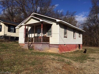 232 Lytle St, Reidsville, NC 27320 - photo 2