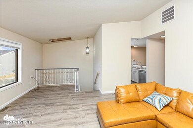 06-IMG_6182_Living Room_SSW