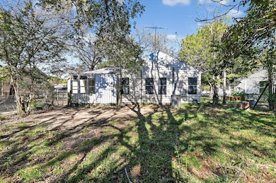 206 Avenue C, Seagoville, TX 75159 - photo 3