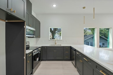 1216 Johnston St unit A/B, Houston, TX 77022 - photo 7