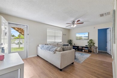 5685 67th Ave N unit 113, Pinellas Park, FL 33781 - photo 3