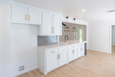 5111 Francine Ln, Houston, TX 77016 - photo 6