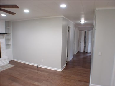 211 NW K St, Bentonville, AR 72712 - photo 5