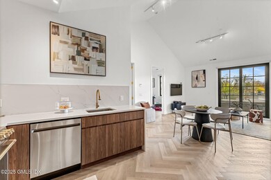 100 E Putnam Ave unit 311, Greenwich, CT 06807 - photo 6