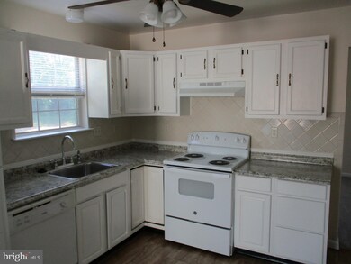 7907 E Nalley Rd, Hyattsville, MD 20785 - photo 5