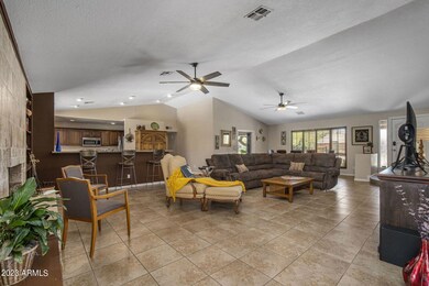 47-web-or-mls-HUB06407.1