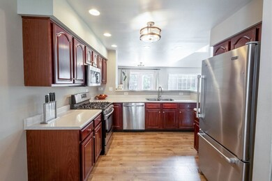 205 Concord Ln, Carol Stream, IL 60188 - photo 3