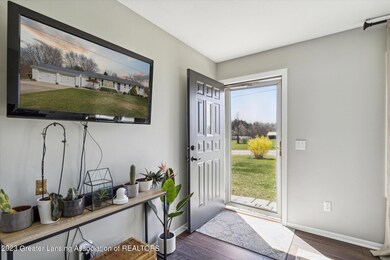 06-14961-Dunn-Rd-Haslett-MI-48840-Window
