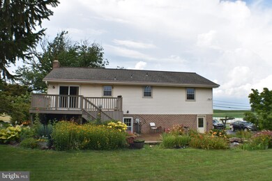 226 E Spruce St, New Holland, PA 17557 - photo 3